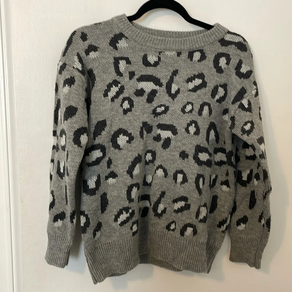 Kendall & Kylie Gray Black Leopard Animal Print Sweater Womens Small - Picture 1 of 5